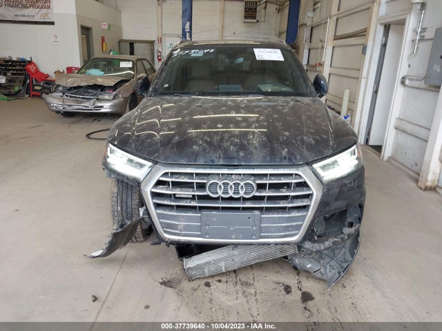 WA1BNAFY5J2022766 Audi Q5 Premium Plus