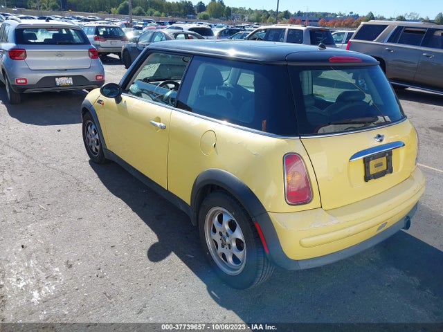 2002 MINI COOPER HARDTOP WMWRC33492TC30930 Photo 2