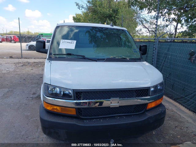 Chevrolet EXPRESS CARGO VAN 2018 1GCWGAFP8J1235550 Image 12