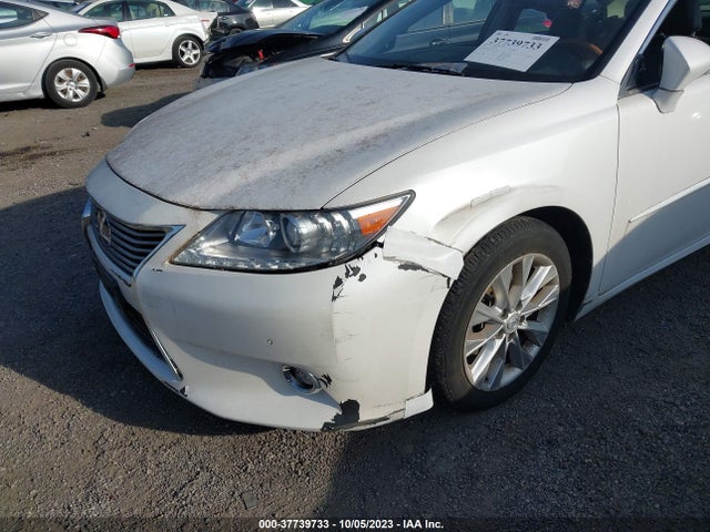 JTHBW1GG3F2093379 Lexus Es 300h Hybrid