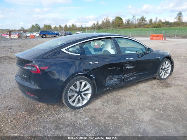 5YJ3E1EB0JF181618 Tesla Model 3 Long Range Battery