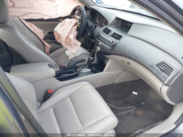 2010 HONDA ACCORD SDN LX-P VIN: 1HGCP2F40AA185615