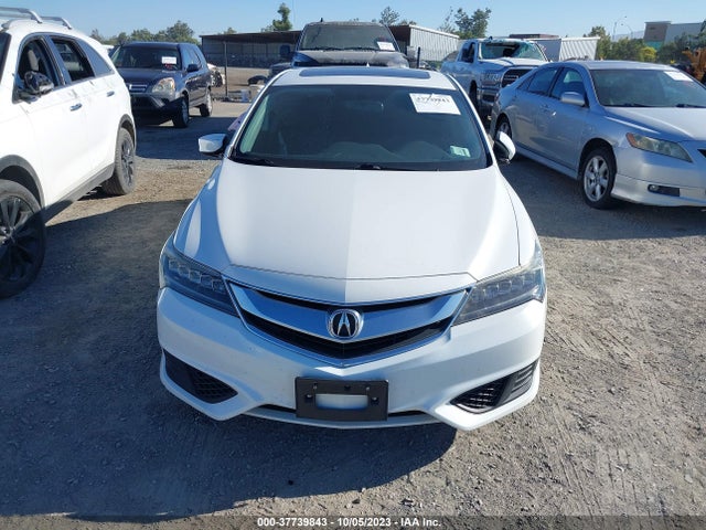 Acura ILX 2018 19UDE2F31JA005897 Image 13