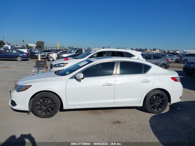 Acura ILX 2018 19UDE2F31JA005897 Image 15