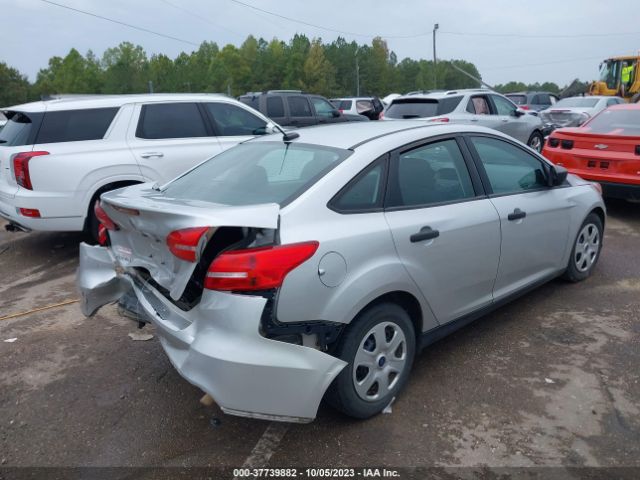 1FADP3E22JL308009 Ford FOCUS S