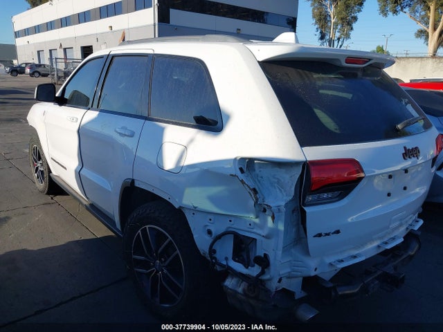 1C4RJFLG4JC103647 Jeep Grand Cherokee Trailhawk