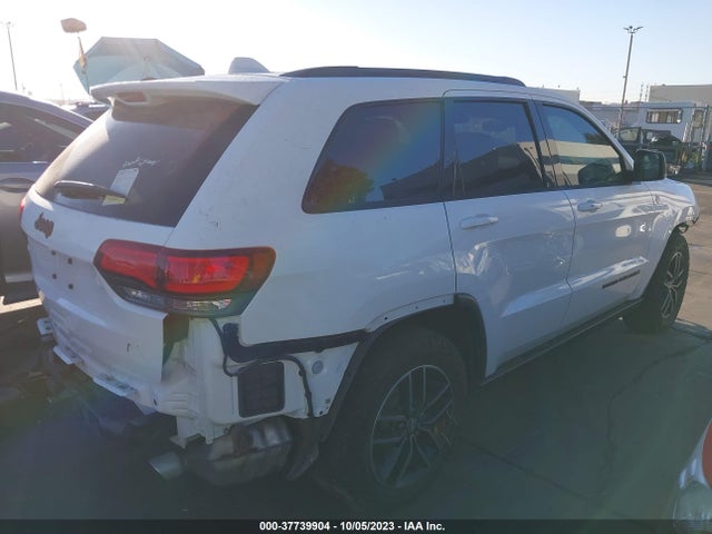 1C4RJFLG4JC103647 Jeep Grand Cherokee Trailhawk