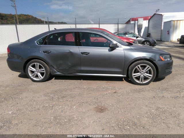1VWBN7A39EC121429 Volkswagen Passat Tdi Se W/sunroof