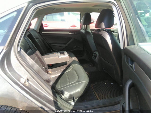 1VWBN7A39EC121429 Volkswagen Passat Tdi Se W/sunroof