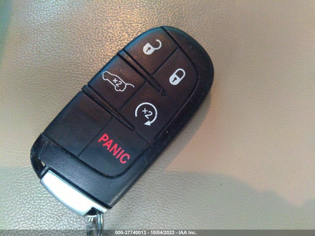 2017 JEEP GRAND CHEROKEE LIMITED 4X2 VIN: 1C4RJEBG8HC609469