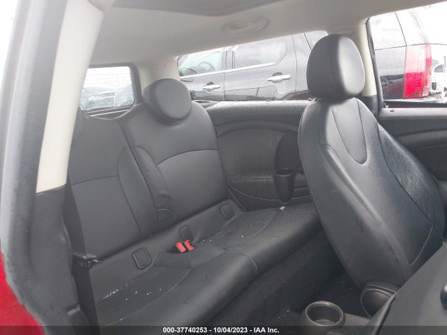 2011 MINI COOPER CLUBMAN WMWZF3C55BTY00970 Photo 7