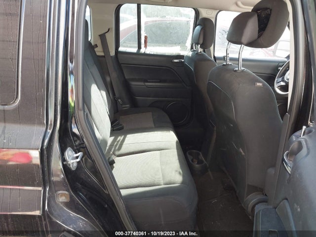 1C4NJPBA0FD350893 Jeep Patriot Altitude Edition