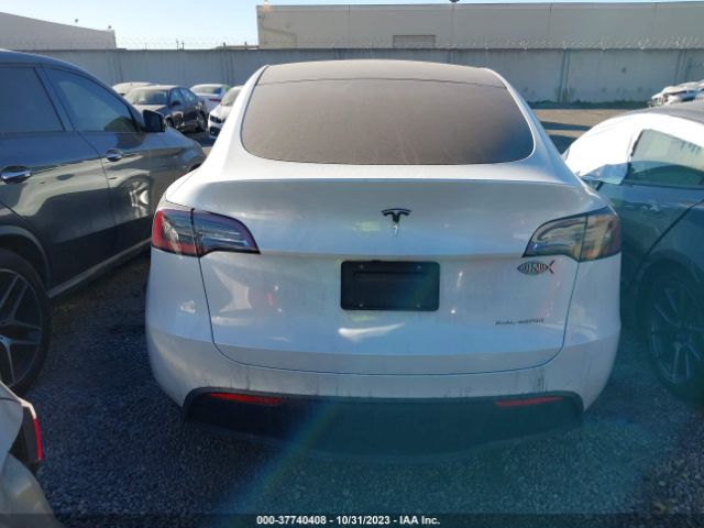 5YJYGDEE3LF013809 Tesla Model Y Long Range