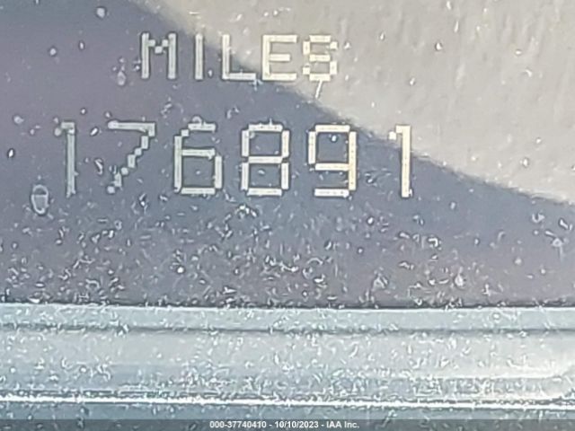 2001 MERCEDES-BENZ E-CLASS WDBJF70JX1X061738 Photo 6