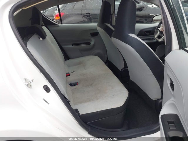 Toyota Prius C One/three/two/four 2014 JTDKDTB33E1565978 Image 8