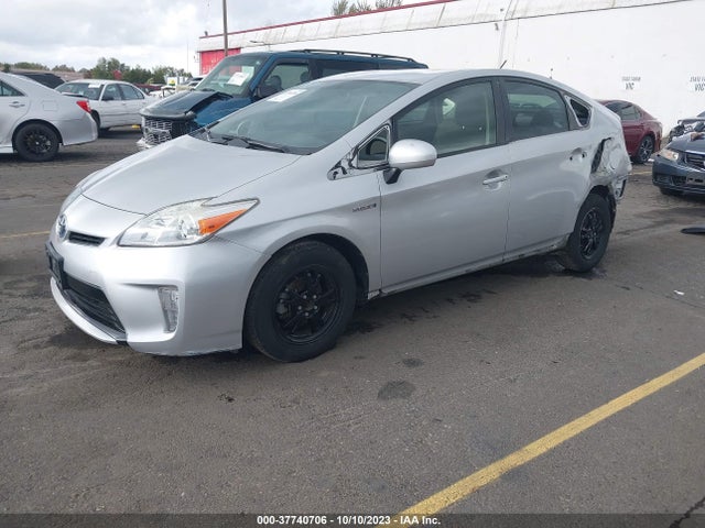 Toyota Prius Four/five/three/one/two 2014 JTDKN3DU4E0379228 Image 2