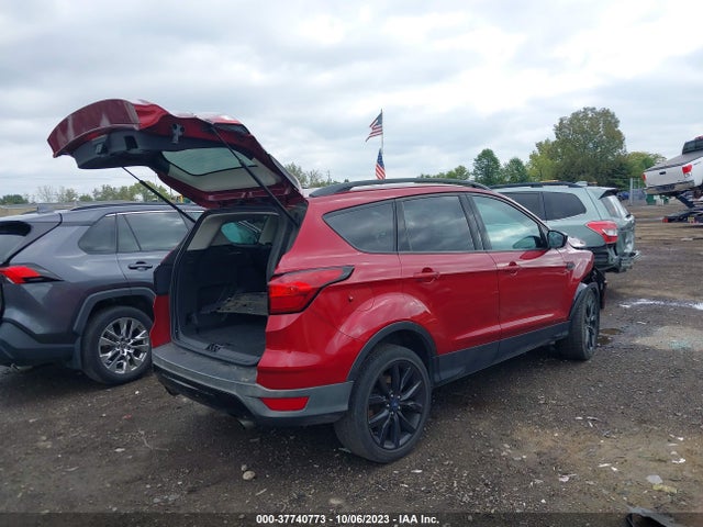 Ford ESCAPE SE 2019 1FMCU9GD8KUA85806 Image 4
