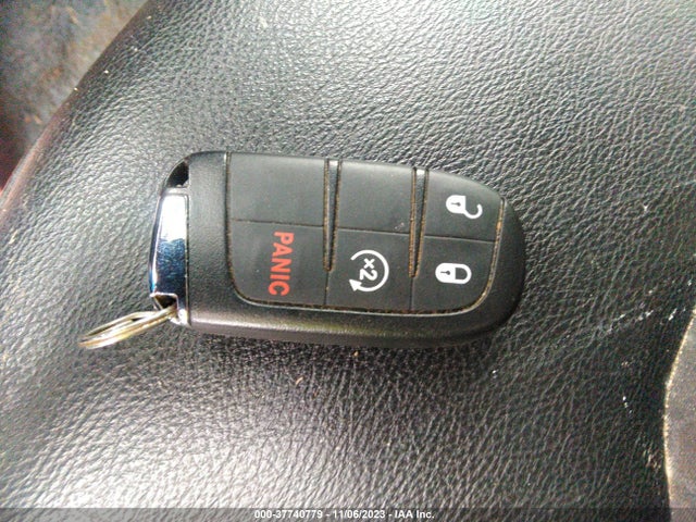 3C4NJDBB5JT485216 Jeep Compass Latitude