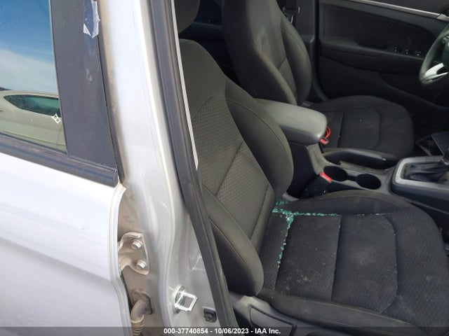 Hyundai ELANTRA SE 2019 KMHD74LF3KU778885 Image 5