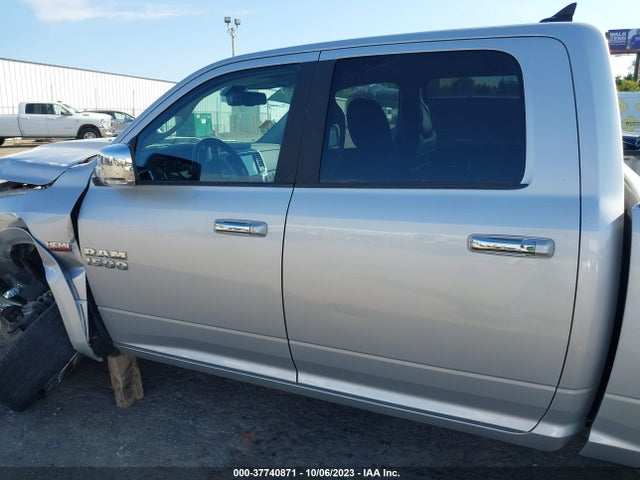 1C6RR7NT3HS768586 RAM 1500 Laramie