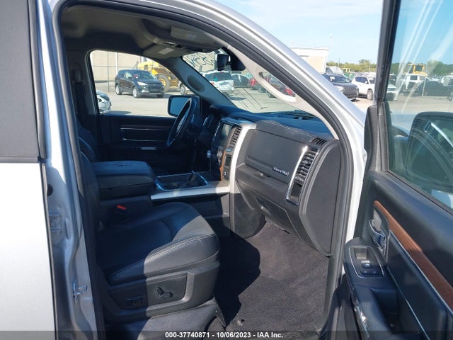 1C6RR7NT3HS768586 RAM 1500 Laramie