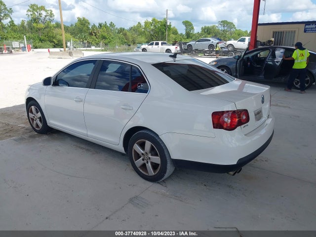 2009 VOLKSWAGEN JETTA SEDAN SE/SEL VIN: 3VWRZ71K09M056310