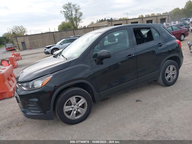 Chevrolet TRAX LS 2017 3GNCJNSB2HL285599 Image 2
