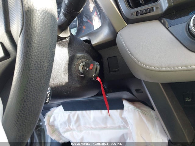 2013 TOYOTA RAV4 XLE VIN: JTMRFREV0DD023422