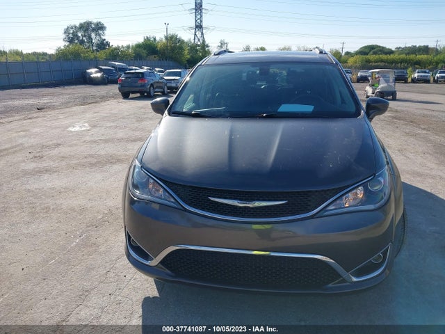 2C4RC1EG5HR648204 Chrysler Pacifica Touring-l Plus