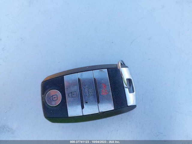 5XYPK4A51JG369603 KIA Sorento 3.3l Sx