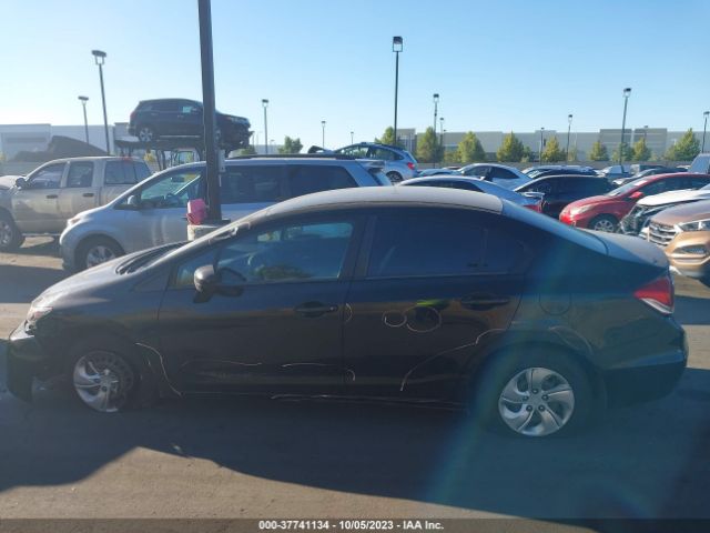 19XFB2F55FE266827 Honda Civic Sedan Lx