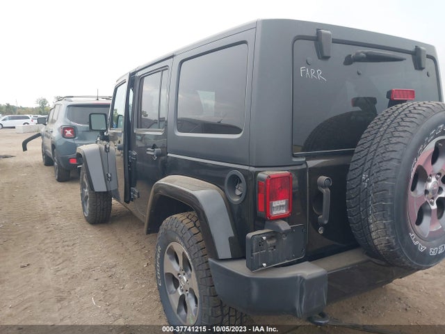 1C4HJWEG1JL893904 Jeep Wrangler Jk Unlimited Sahara