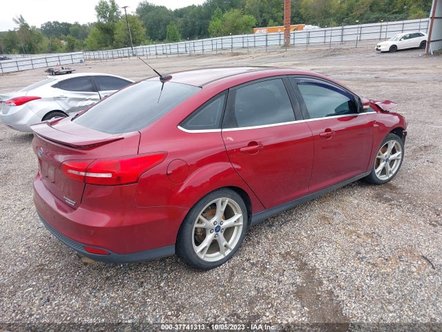 Ford Focus Titanium 2015 1FADP3J28FL298048 Image 4