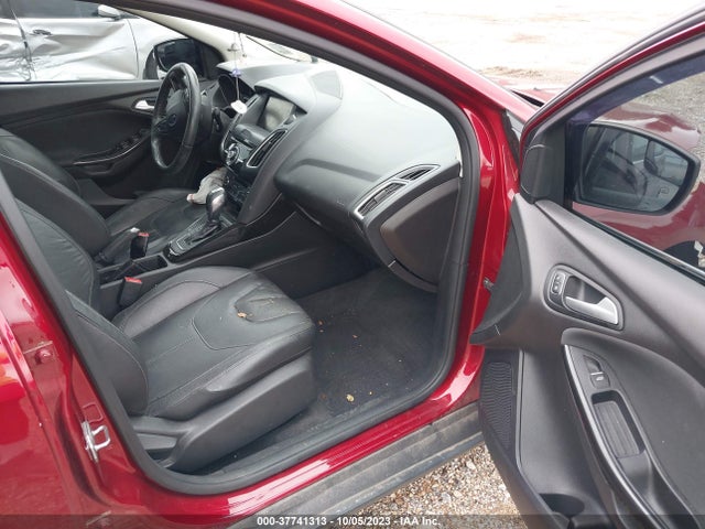 Ford Focus Titanium 2015 1FADP3J28FL298048 Image 5