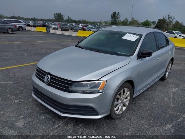 3VWD17AJ2FM291585 Volkswagen Jetta Sedan 1.8t Se