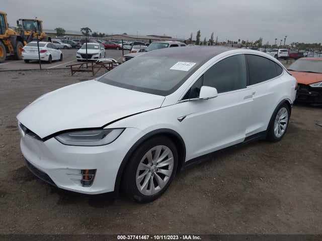 Tesla Model X Long Range 2020 5YJXCAE23LF249940 Image 2