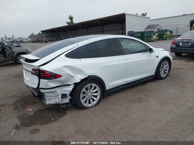 Tesla Model X Long Range 2020 5YJXCAE23LF249940 Image 4