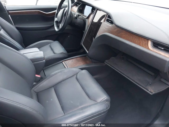 Tesla Model X Long Range 2020 5YJXCAE23LF249940 Image 5