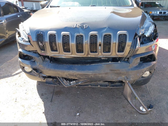 1C4PJMBX6JD581463 Jeep Cherokee Trailhawk