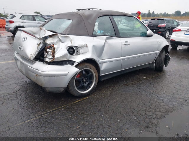 2002 VOLKSWAGEN CABRIO GLS VIN: 3VWCC21V02M807027