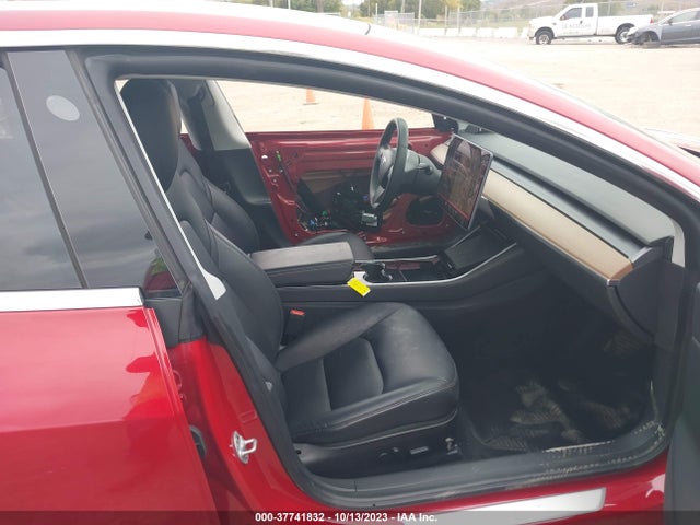 Tesla Model 3 Performance 2020 5YJ3E1EC1LF586415 Image 5