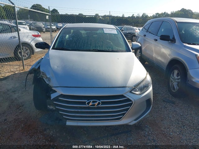 2018 HYUNDAI ELANTRA SEL VIN: 5NPD84LF9JH342231