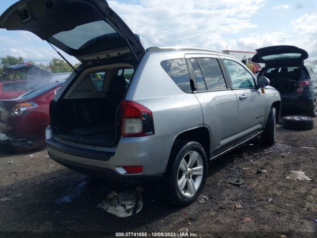 1C4NJDEB9ED846485 Jeep Compass Latitude