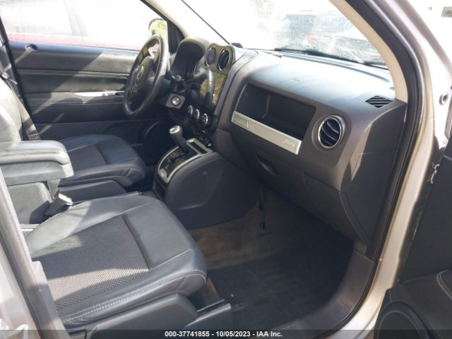 1C4NJDEB9ED846485 Jeep Compass Latitude