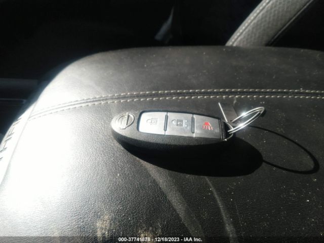 5N1DR3AA8NC242374 Nissan Pathfinder S 2wd