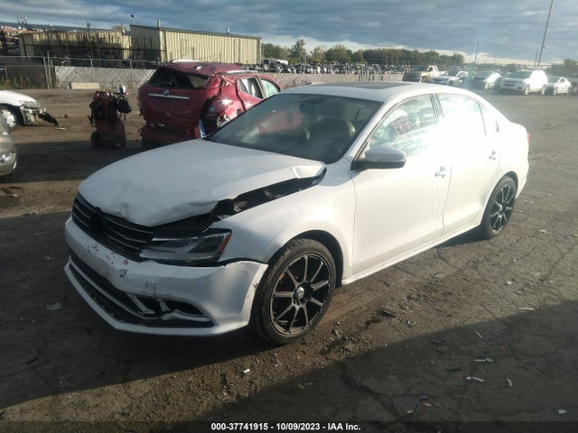 3VWD07AJ3FM422588 Volkswagen Jetta Sedan 1.8t Se W/connectivity