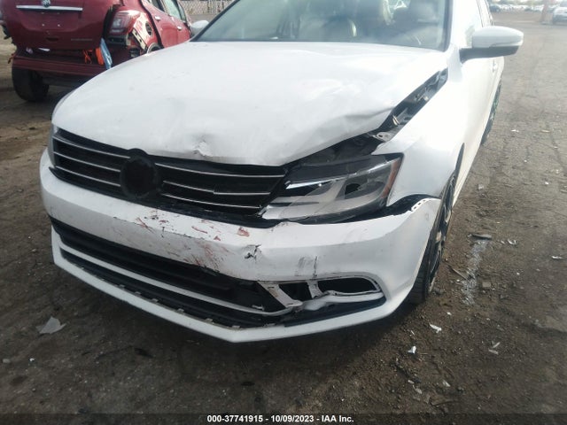 3VWD07AJ3FM422588 Volkswagen Jetta Sedan 1.8t Se W/connectivity