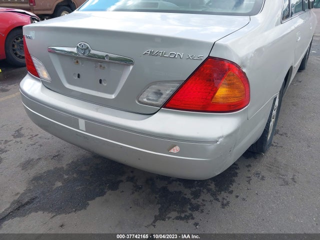 2001 TOYOTA AVALON XL W/BUCKET SEATS VIN: 4T1BF28B31U194487