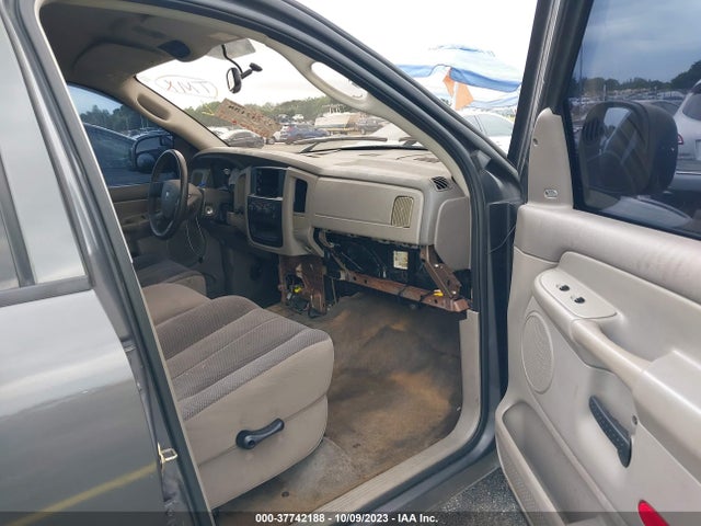 2004 DODGE RAM 1500 SLT VIN: 1D7HA18D74S652109