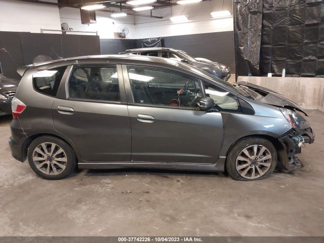 2012 HONDA FIT SPORT VIN: JHMGE8H54CC010529